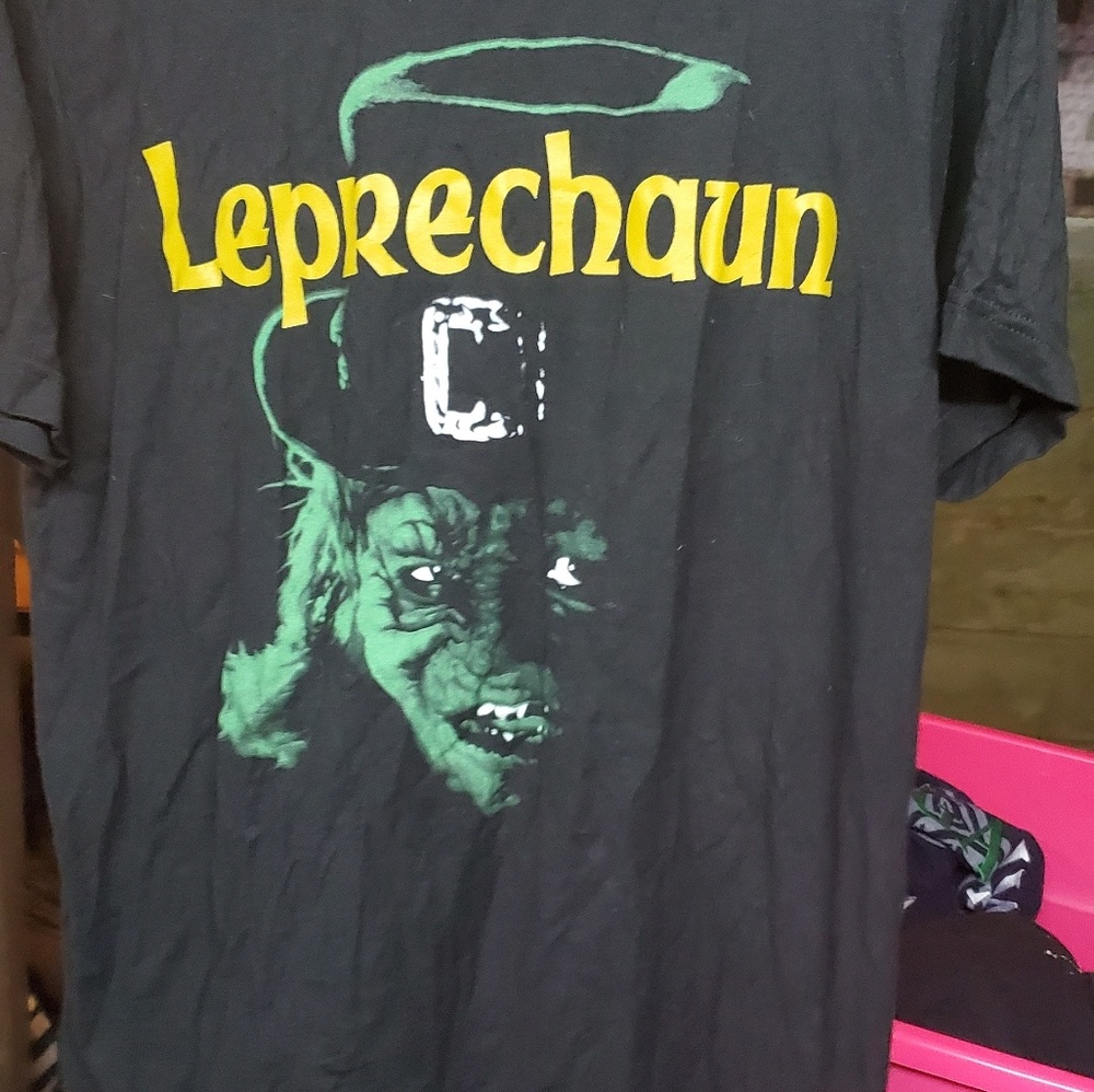 Leprechaun shirt size medium